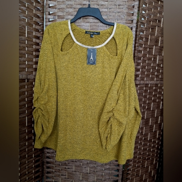 Louise Paris Plus Size Embellished Sweater Top - Picture 1 of 5